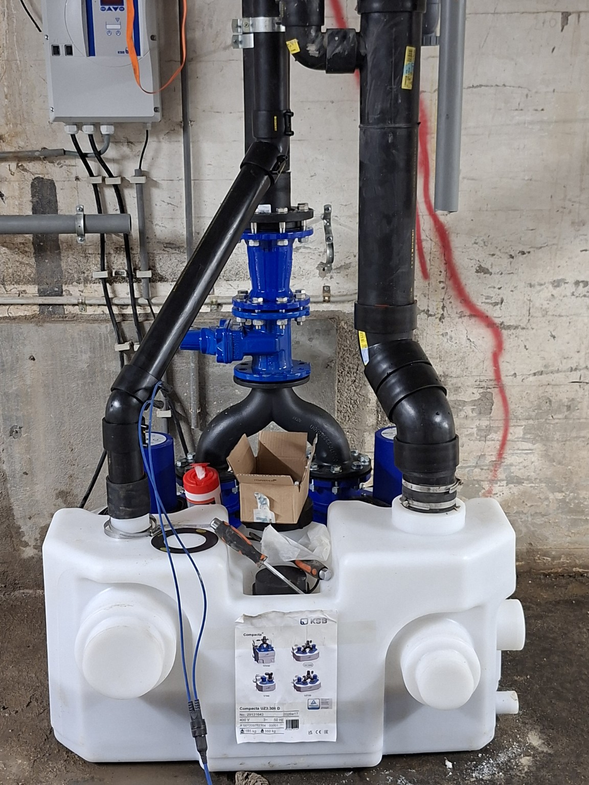 Nieuwe fecaliën opvoerinstallatie